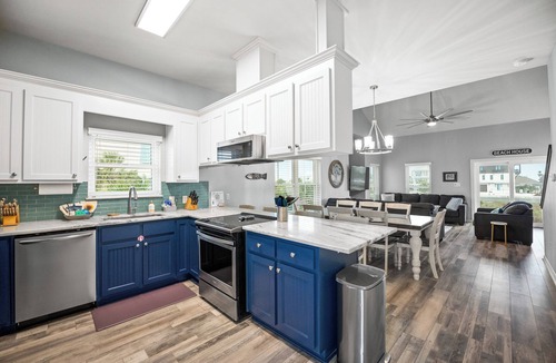 Perdido Key Coves One House | PRIVATE HEATED POOL HOT TUB PRIVATE BEACH, BOAT & BAY ACCESS, VOLLEY/PICKLEBALL!