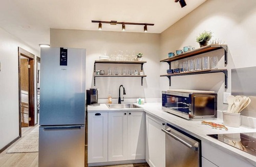Ira House | Private home near Killington and Okemo with woodland views