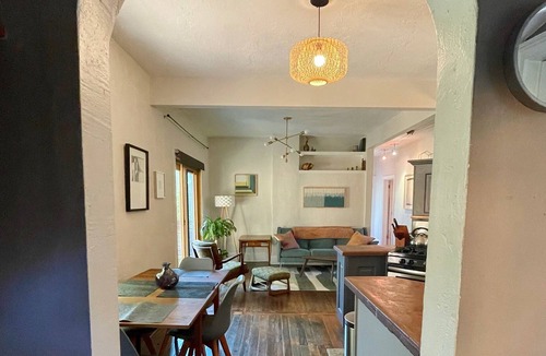 Asheville Cottage | Private Modern Cottage 10 min walk to River Arts and South Slope