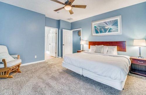 Ono Island House | Private Patio & Close to Beach Coastal Cottage