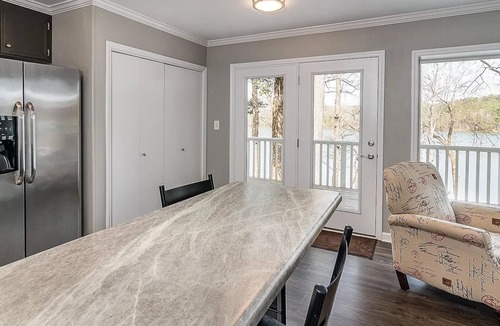 Claremont House | Private, pet friendly lakefront house on Lake Lookout Shoals.