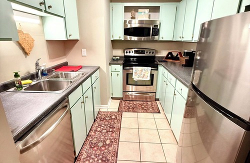 Charleston House | Private Renovated 2BR Charleston Townhome Close to Downtown & Beaches