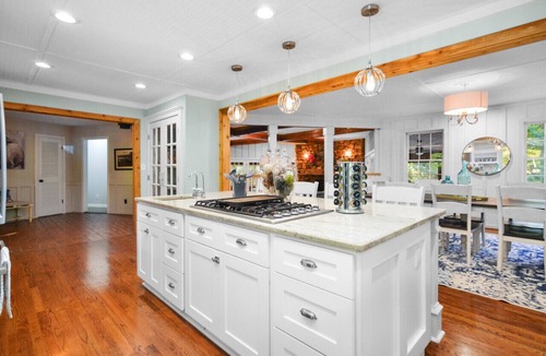 Powder Springs House | Private & Secluded 5-Acre Gated Estate w/Pool + Expansive Entertaining Space