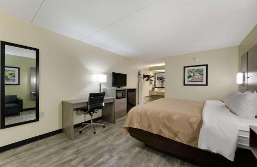 Irondale Hotel | Quality Inn Airport - Southeast