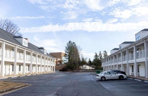 Carrollton Hotel | Quality Inn Carrollton Medical Center