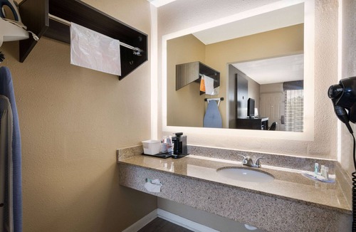 Gastonia Hotel | Quality Inn Gastonia East