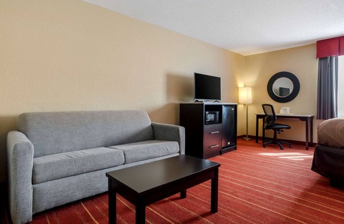Phenix City Hotel | Quality Inn Phenix City Columbus