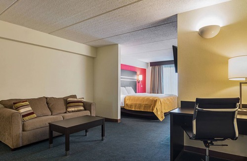 Forest Park Hotel | Quality Suites Atlanta Airport East