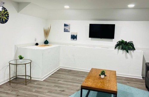 Forest Park Apartment | Quiet Airport Retreat!!!