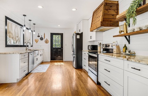 Canton House | Quiet Furnished 3BR Home Near Asheville - Fast WiFi, Firepit