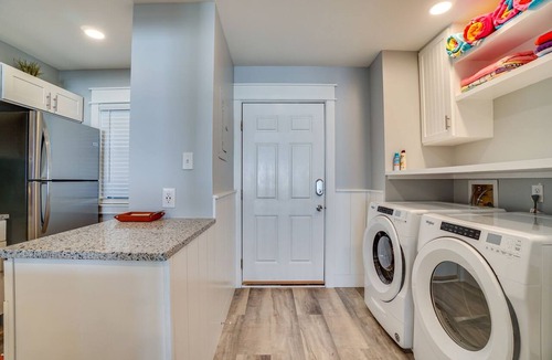Sunnyside Condo | Ramsgate 22 | Renovated Gulf-Front Escape