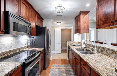 Greensboro Condo | Rare 3 Bedroom Reynolds Retreat