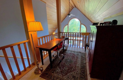 Bretton Woods Cottage | Re53 Beautiful Bretton Woods Slopeside Home, Amazing Views! AC, Hot Tub, Pool Table