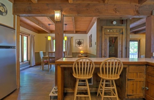 Canton Cabin | Red Nova - Cabin in Pastoral Setting, Canton NC