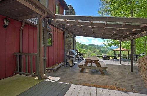 Canton Cabin | Red Nova - Cabin in Pastoral Setting, Canton NC