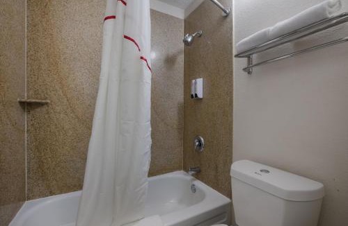 Conley Hotel | Red Roof Inn Atlanta Airport NE Conley