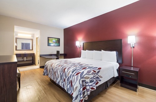 Augusta Hotel | Red Roof Inn Augusta - Washington Road