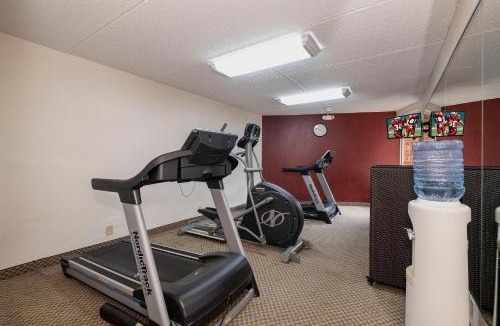 Macon Hotel | Red Roof Inn & Suites Macon
