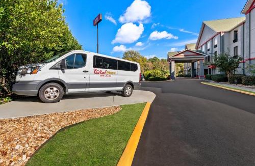 College Park Hotel | Red Roof PLUS+ & Suites Atlanta Airport South