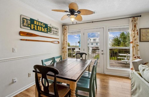 Fernandina Beach House | Redecorated PetFriendly Home