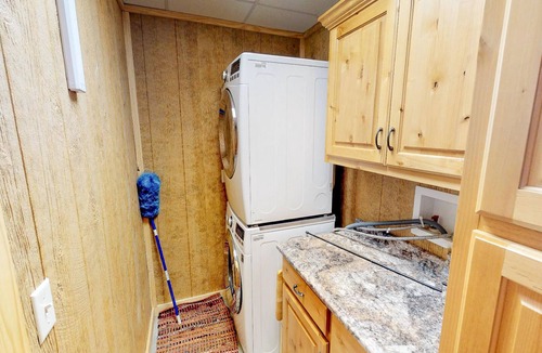 Guntersville House | Reel Simple - Fisherman friendly vacation rental near Lake Guntersville