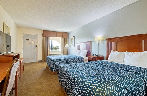 Macon Hotel | REGENCY INN & SUITES