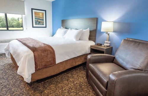 Augusta Hotel | Relax in a Dog-Friendly Unit Steps from Augusta Mall & Local Eateries