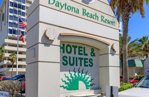 Ortona Park Apartment | Relaxing 1-Bedroom Oceanfront Condo With Pool