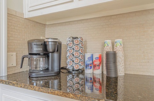 Columbus House | Relaxing 3BR Getaway with Pool and games