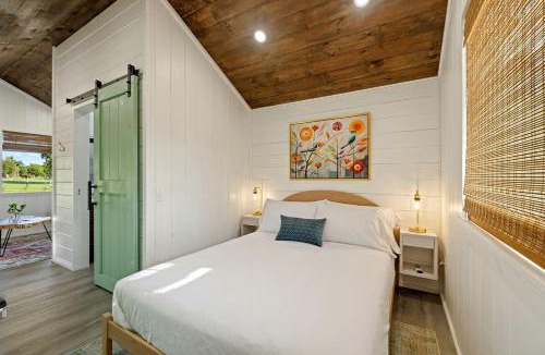 Lake City House | Relaxing and Fully Equipped Cabin in Lake City, Florida, near Ichetucknee Springs State Park