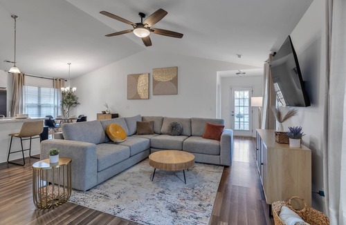 Normal House | Relaxing Retreat nestled away yet close to everything