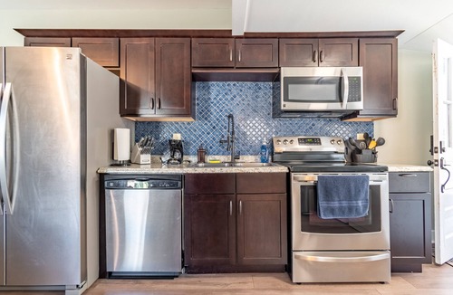 Mooresville Apartment | Remodeled 160‑Year‑Old Victorian in Mooresville — Historic Charm, Modern Comfort