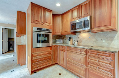 Peachtree City House | REMODELED PEACHTREE CITY HOME ON GOLF COURSE