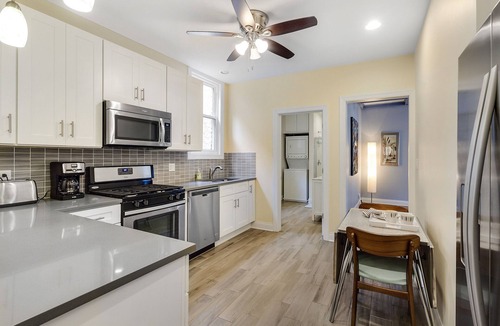 Rogers Park Apartment | Remodeled, spacious and bright apartment — near Loyola, beach & subway