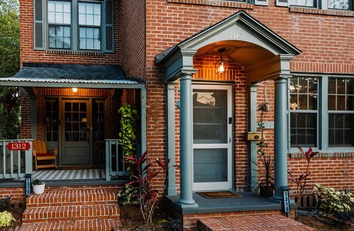 San Marco House | Renovated 2BR w/Porch & Pool Table San Marco