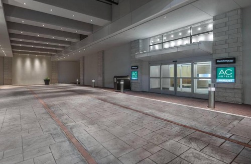 Charlotte Center City Hotel | Residence Inn by Marriott Charlotte City Center