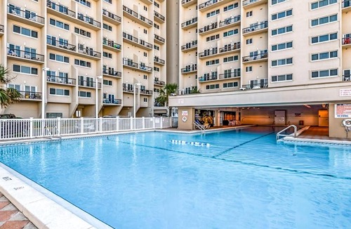 Sunnyside House | Resort condo in Panama City Beach with direct beach access