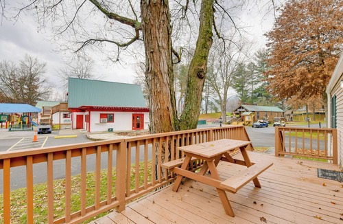 Waynesville House | Resort-Style Adventure Base in the Blue Ridge Mtns