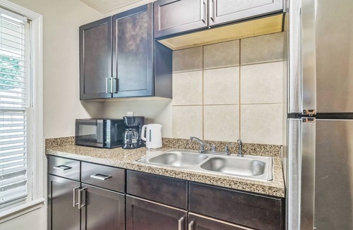 Ellenwood Apartment | Rex Townhomes 2401A I Comfy 2 Bed 2 Bath