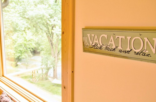 Alexander Cabin | RIVERFRONT Cabin with HOT TUB Close to Asheville. CONTACT HOST before booking.