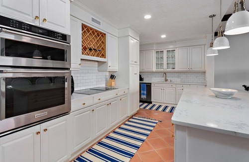 Sea Island House | Riverfront, Luxurious, Recently Renovated Home—2 Blks to Beach Club & Cloister