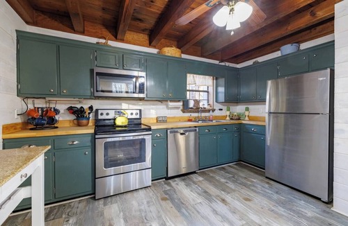 Mentone Ski Chalet | Rock Haven | Hot Tub, Fire Pit, Near DeSoto