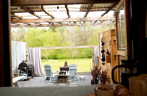 Newport Cabin | Romantic Tiny House Retreat with Farm Views & Firepit in Newport, Tennessee