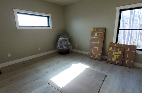 Waynesville Apartment | Room w/a View, 1-bedroom apartment with AC in welcoming Waynesville