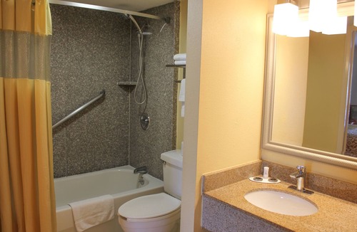 Thomasville Hotel | Rose Garden Inn & Suites