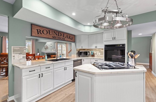 Manitou Beach-Devils Lake House | Round Lake Family Retreat Sleeps 10