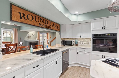 Manitou Beach-Devils Lake House | Round Lake Family Retreat Sleeps 10