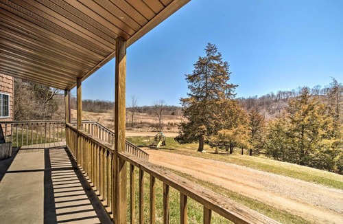 Bryant House | Rustic Iowa Cabin: 10 Mi to Maquoketa Caves