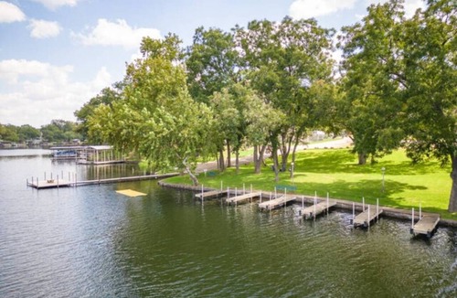 Burnet RV Rental | RV Site - Pull Through 27