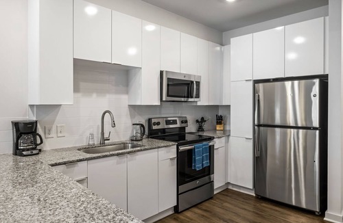 Midtown Apartment | (S1BC) Affordable 1BR World Cup Near MARTA Midtown